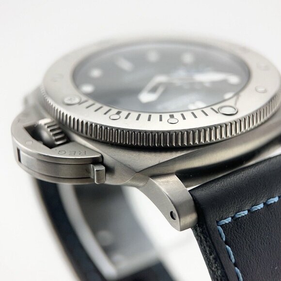 Panerai Luminor Submersible Titanium Black Dial 47mm Automatic Watch PAM01305 - Picture 6 of 10